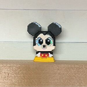 Disney Doorables Series 12 8-bit Mickey Mouse (Special Edition)